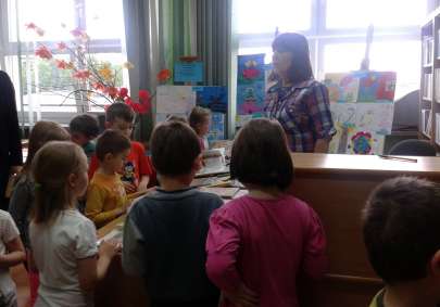 Ksiki i ksieczki - wizyta w bibliotece szkolnej.