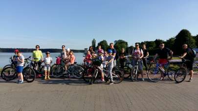 Rodzinna wycieczka rowerowa uczniw klasy III F