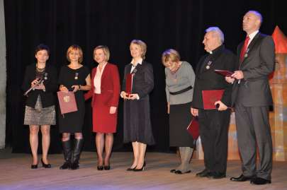 XXV-lecie nadania imienia szkole - uroczysto w Akademickim Centrum Kultury Chatka aka