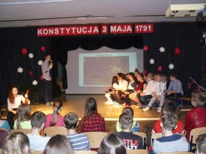 Akademia z okazji uchwalenia Konstytucji 3-go maja klasy IV-VI